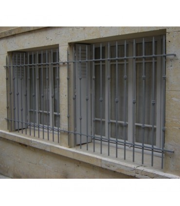 Barre trous renflés 14x14mm percée de 14 trous pour barres carré 14x14mm droits