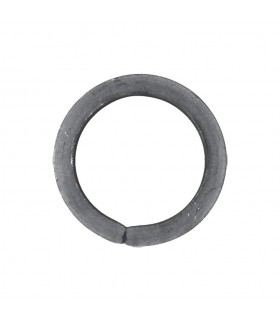 Cercle diamètre 110mm ext carré de 16x16mm anneau en acier roulé non soudé.