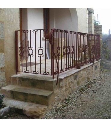 Balustre forgé 900mm carré de 14x14mm modèle droit queues de carpe
