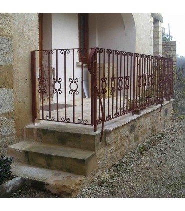Balustre forgé 900mm carré de 14x14mm modèle rampant queues de carpe