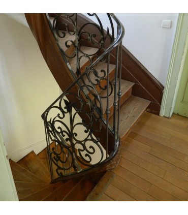 Balustre grenaillé 1000mm rond de ø14mm motif central gros forgé profilé pour escaliers