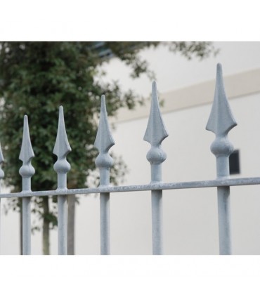 Barre poinçonnée 40x8mm 15 trous obques de 17x17mm longueur 2m