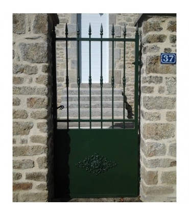 Palmette fonte 300x170mm épaisseur 21mm assortie a la rosace FL3341