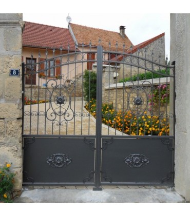 Palmette fonte zinguée 410x215mm epr 25mm pour soubassements