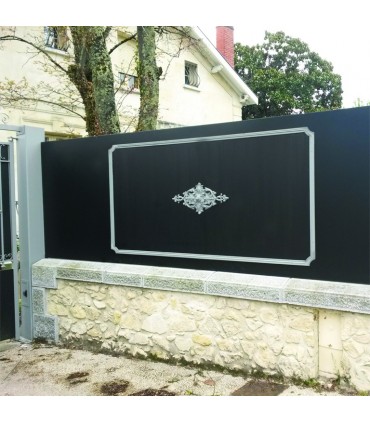 Profil mouluré 45x16mm pour soubassements de portails