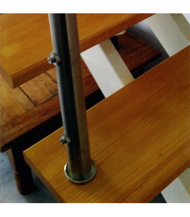 Poteau assemblé INOX304 pour marches